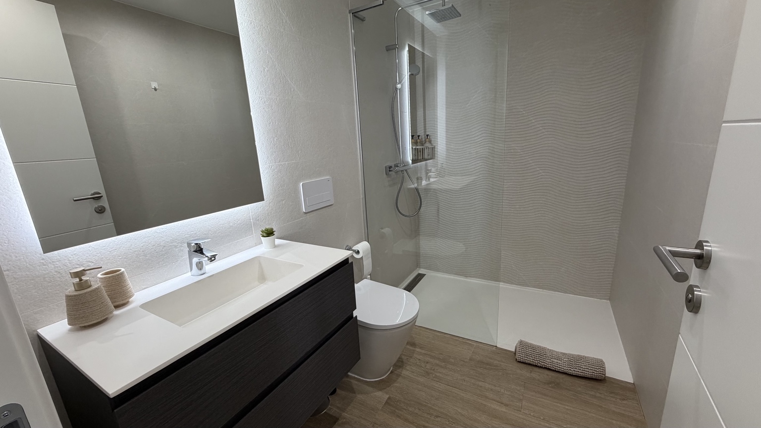 Baños · Sauvage 2105